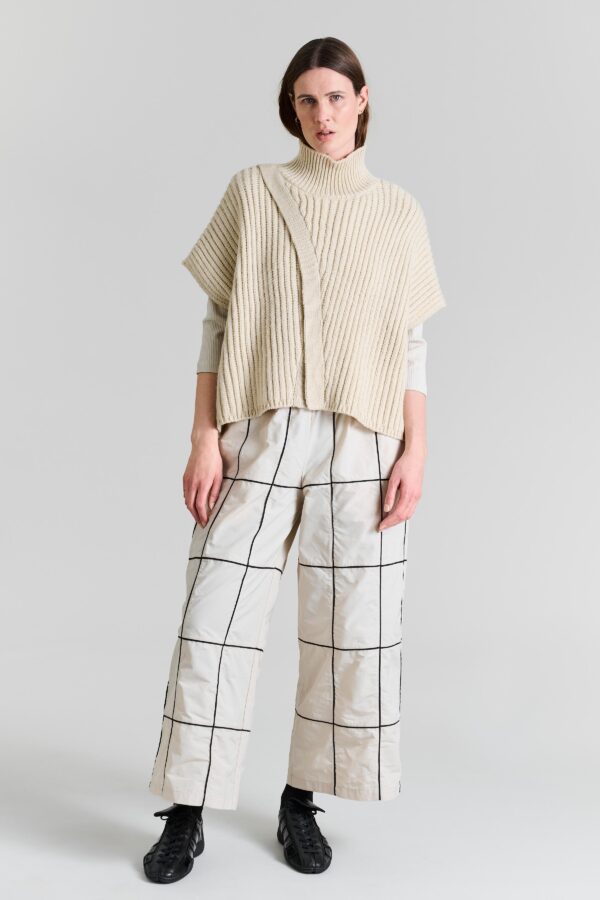 Fukkura Pants w. Pintucks Ivory/ Black Biesse 14692
