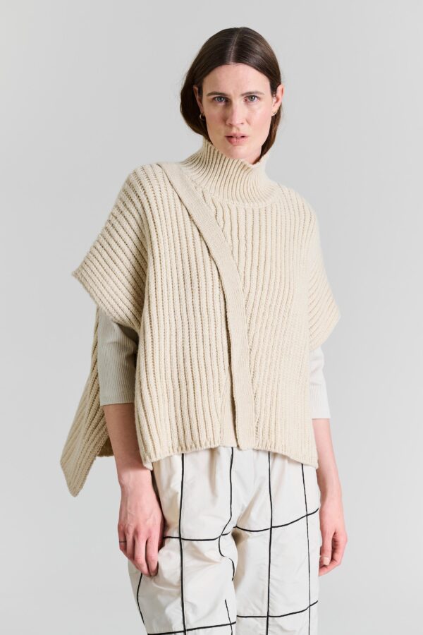 Nitto blouse w. High Neck Ivory 14781