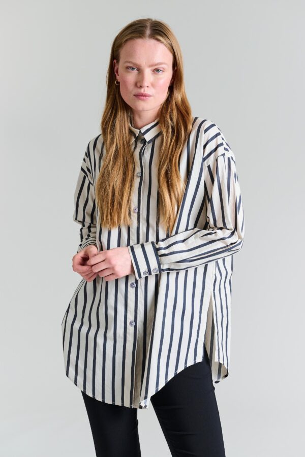 Pirate Stripe Shirt w. buttons on Back 14722