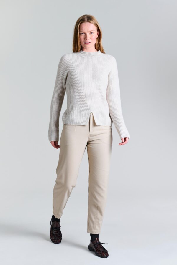 Kebukai Blouse W. High Neck Ivory 14872