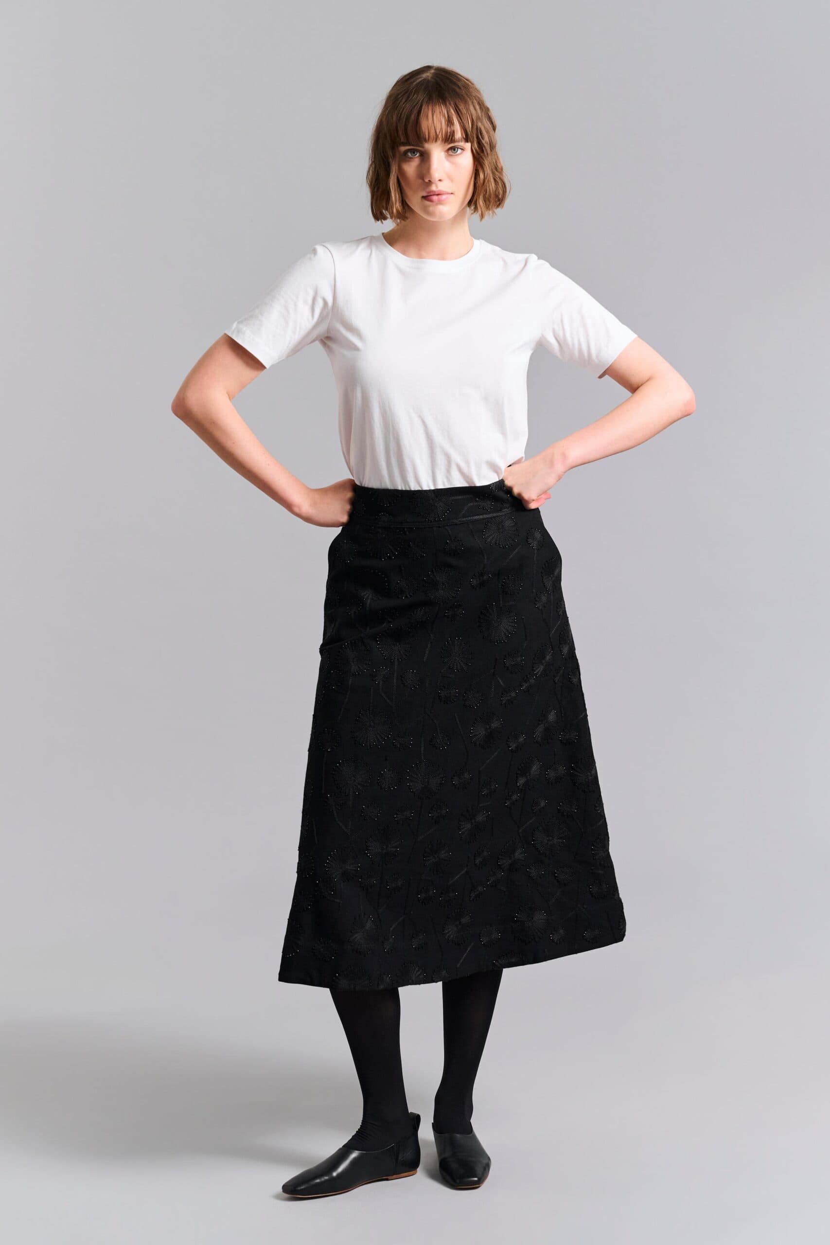 Dark Daisy Skirt 14924