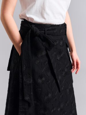 Dark Daisy Skirt 14924