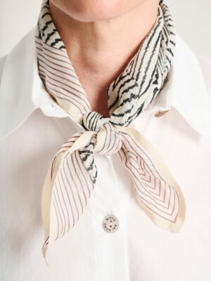 Transparent Touch Scarf Seashell 15474